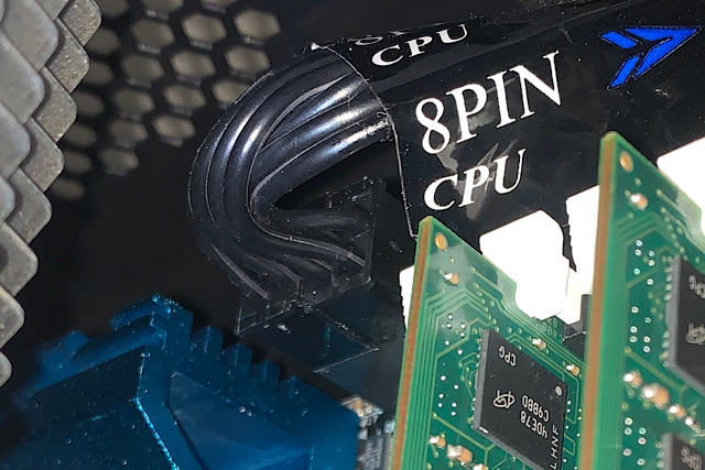 【新品】自作PC パーツセット グラボ　マザボード　pc電源　cpuクーラー　他 初めての自作PC 組立手順17「グラフィックボードGTX1660super